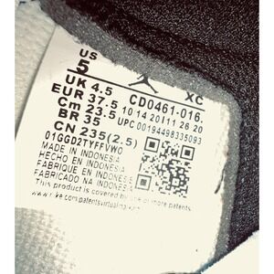 Nike Air Jordan 1 Retro High OG Chicago 2022 Kids Sneakers 5Y