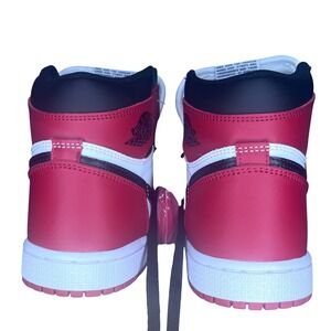 Nike Air Jordan 1 Retro High OG Chicago 2022 Kids Sneakers 5Y